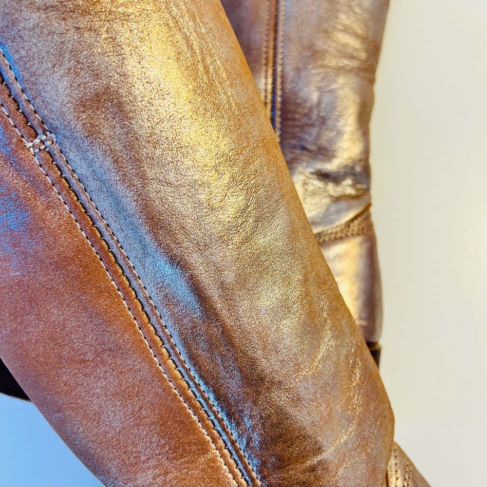 Frye Campus Boots RARE Gold/Bronze Metallic! - Picture 4 of 6